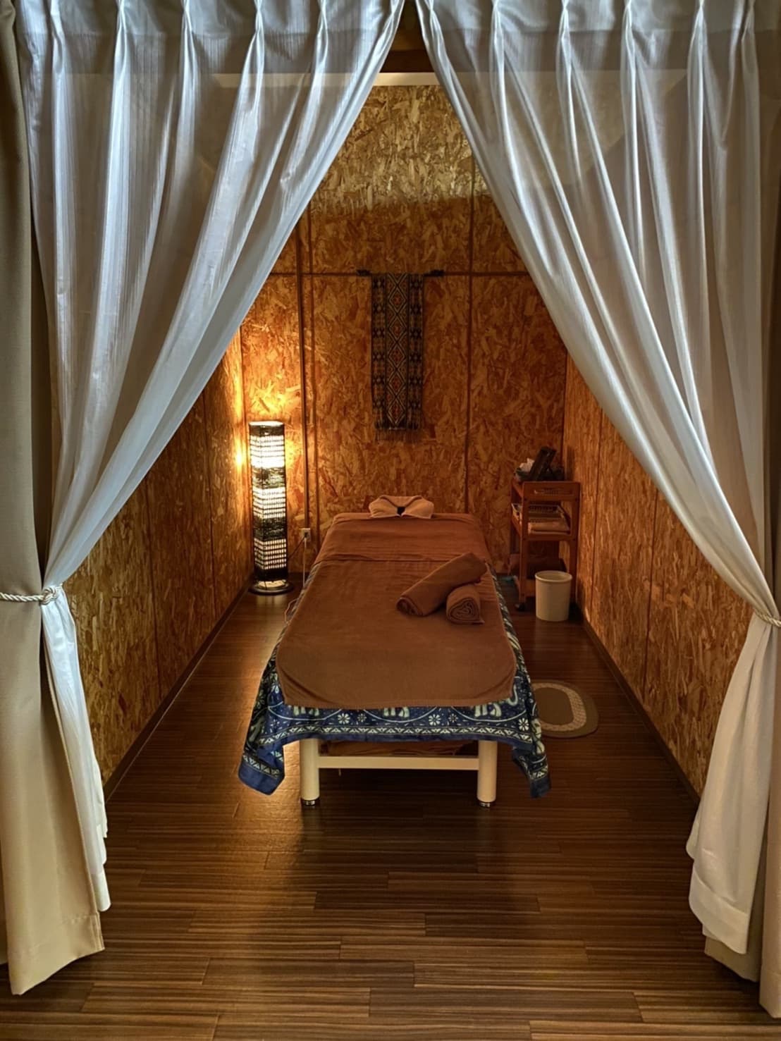 ハティハティ　アル・プラザ八日市店