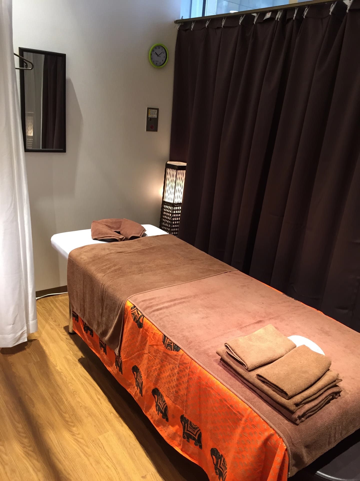 ニーナ　リピエ店